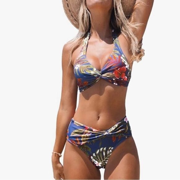 CUPSHE Women's Bikini Set Halterneck Twist Bikini Swimwear NWT Size M - Picture 1 of 5